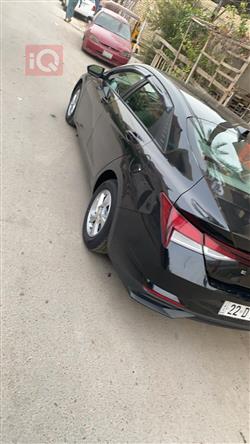 هیوندای ئەلەنترا
